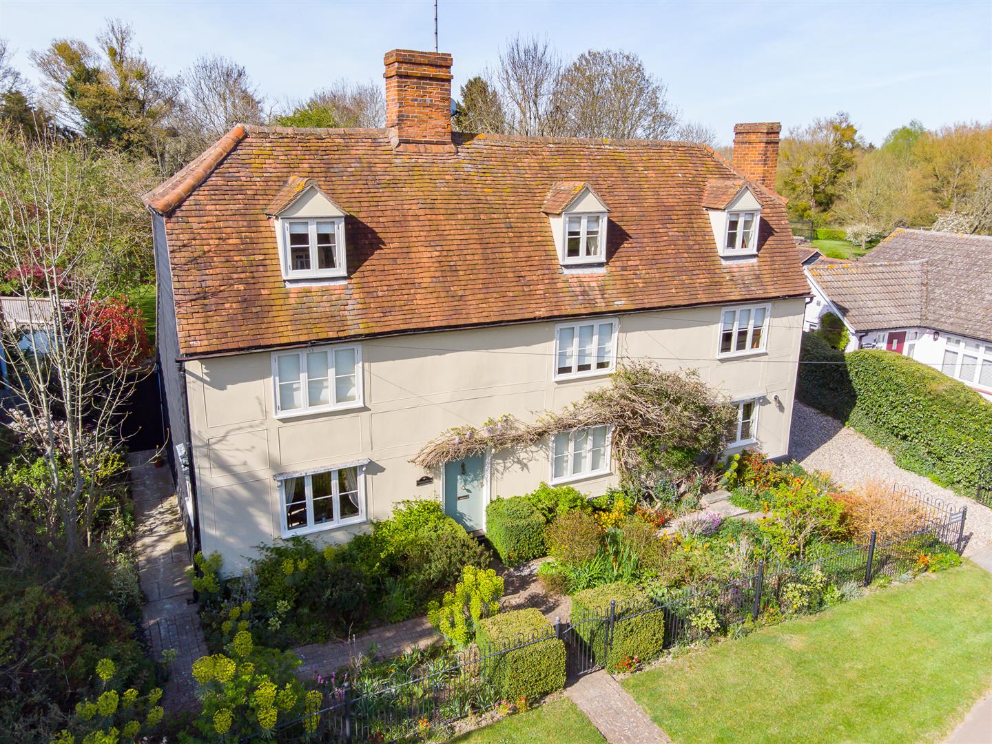 5 bedroom Detached House for sale in Chelmsford