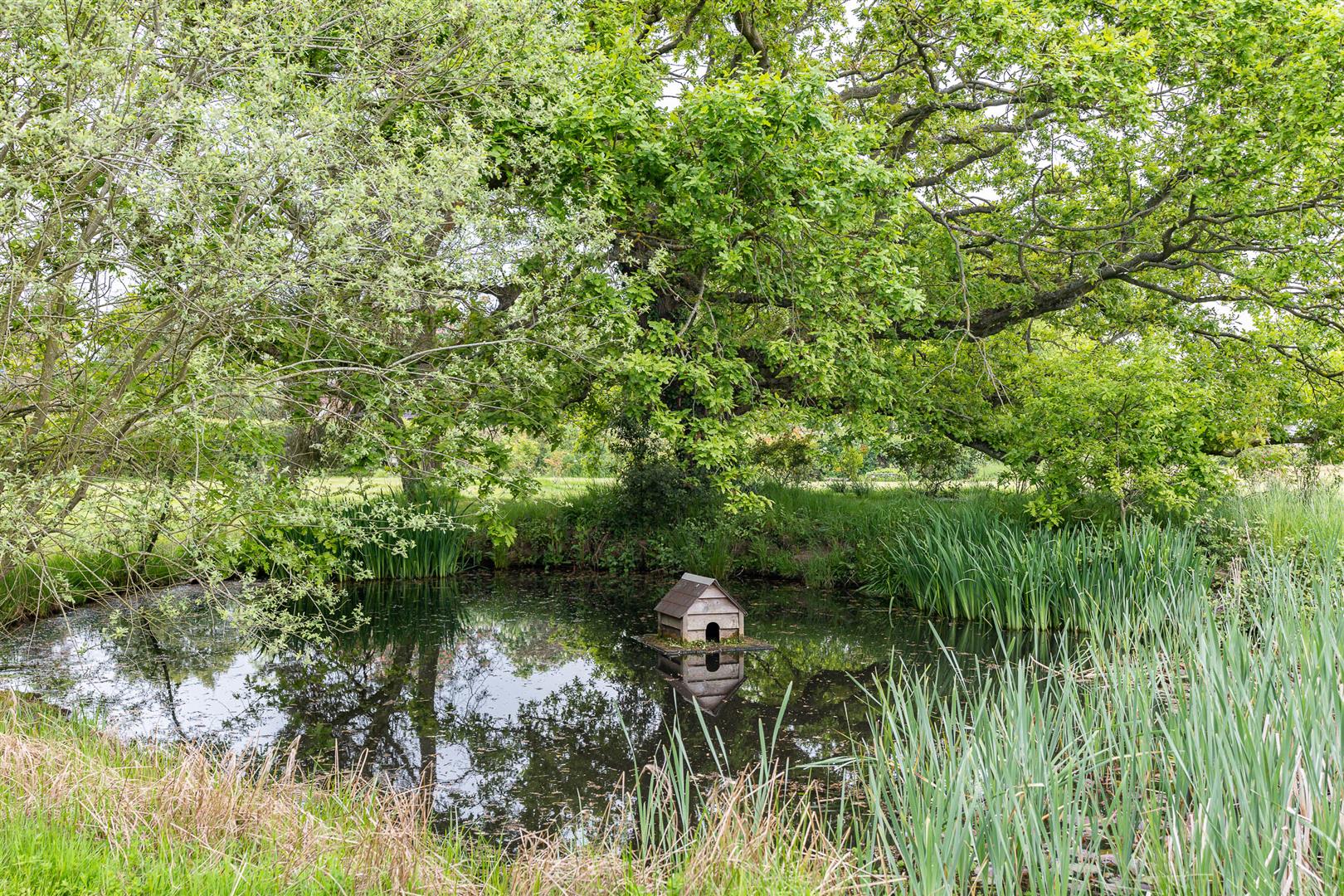 Detached House for sale with 6 bedrooms, Overlooking the stunning