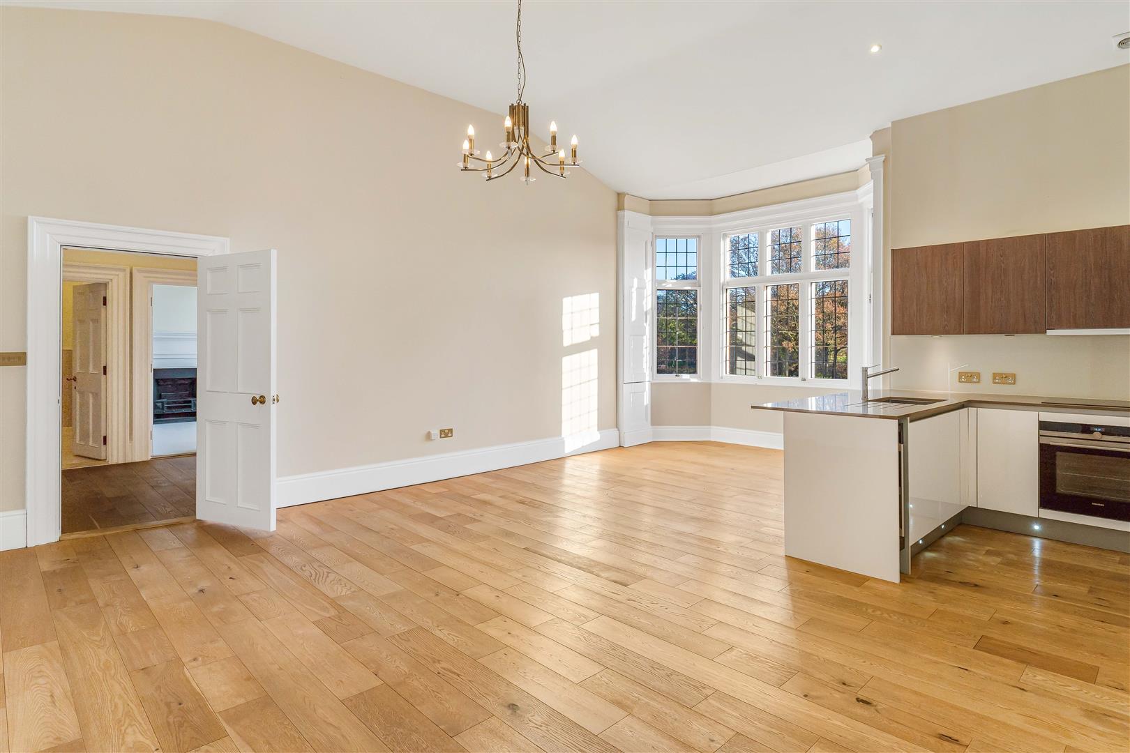 Apartment for sale with 2 bedrooms, Danbury Palace Drive, Danbury