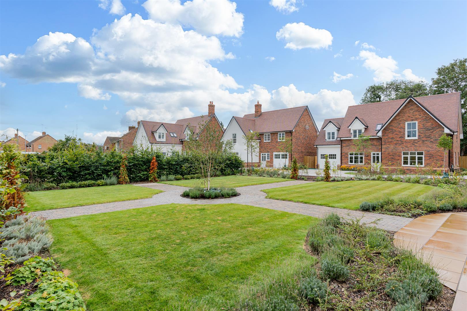 Apartment for sale with 3 bedrooms, Redwood Drive, Writtle Fine & Country