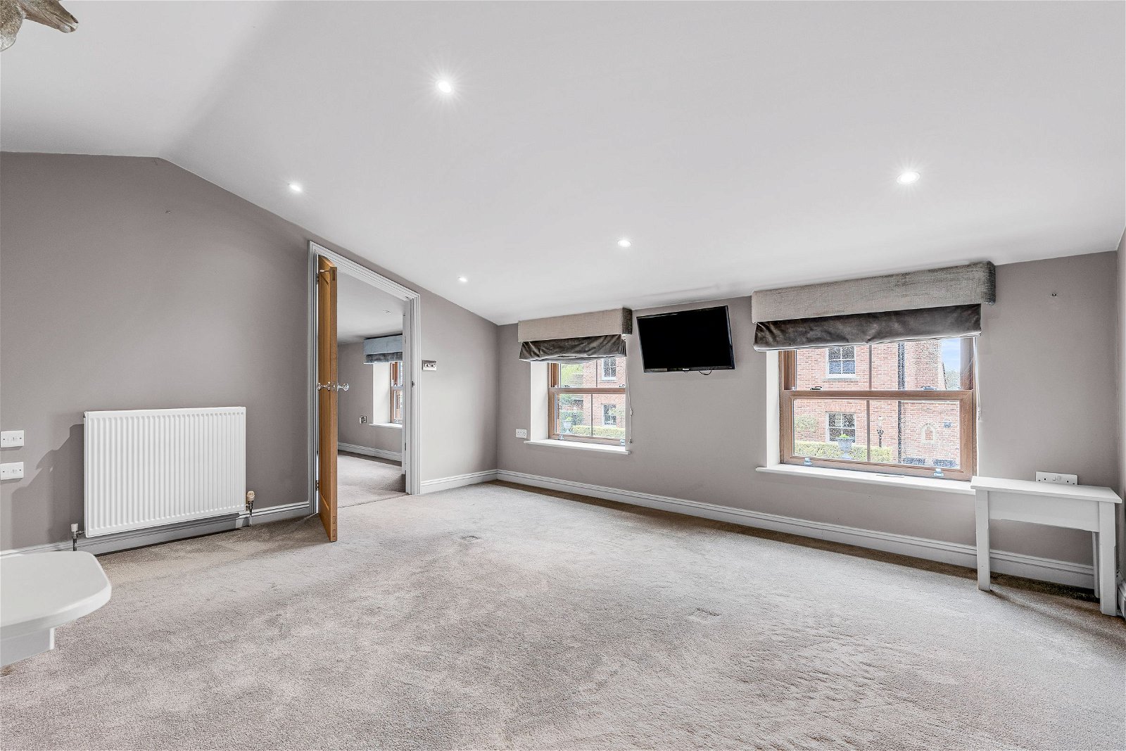 Detached House for sale with 5 bedrooms, Weald Park Way, South Weald