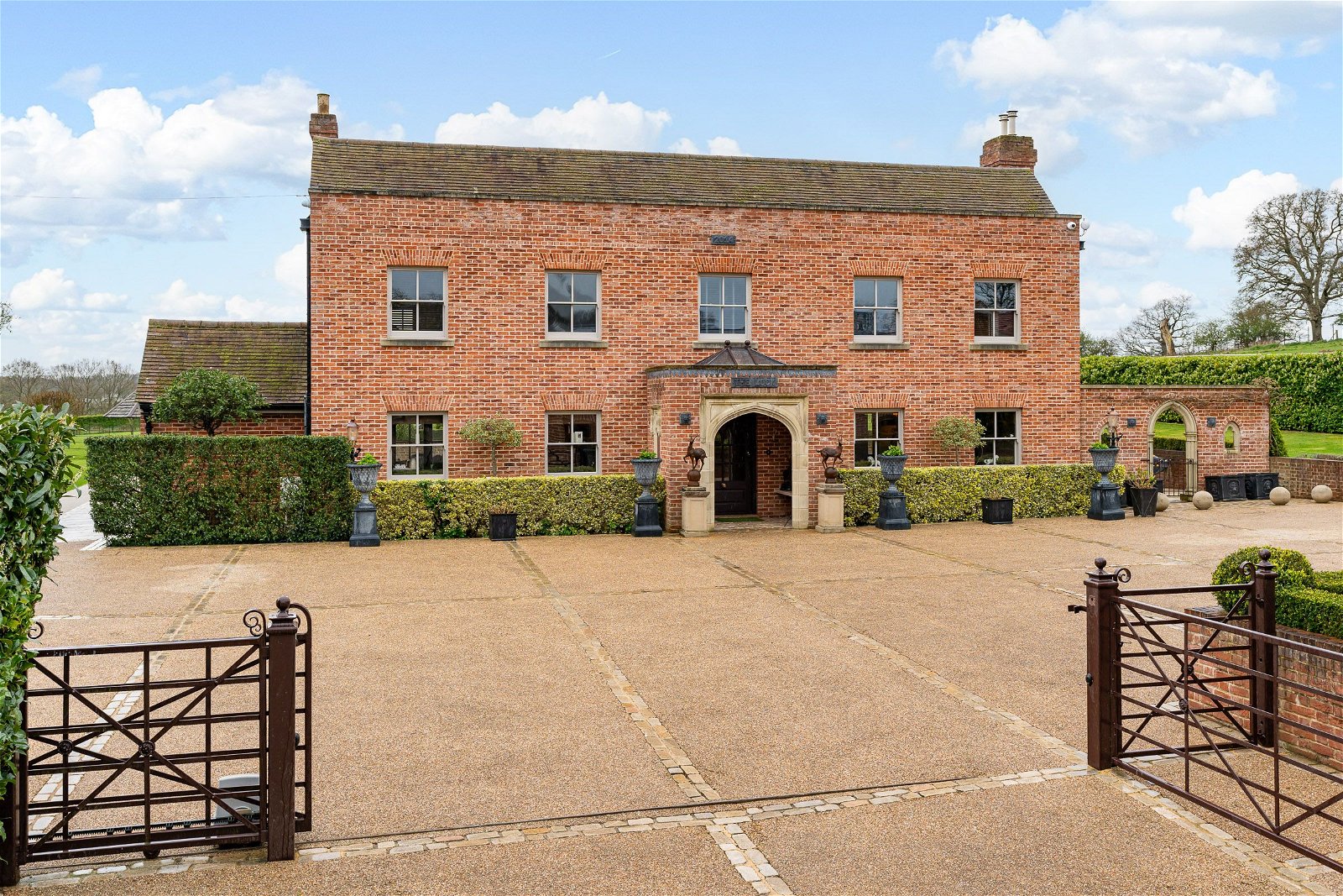 Detached House for sale with 5 bedrooms, Weald Park Way, South Weald