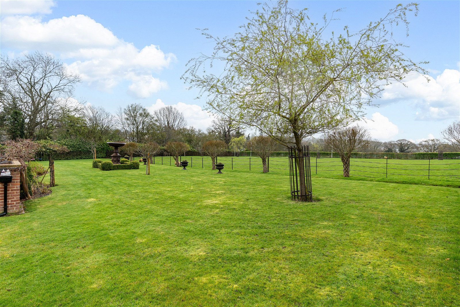 Detached House for sale with 5 bedrooms, Weald Park Way, South Weald