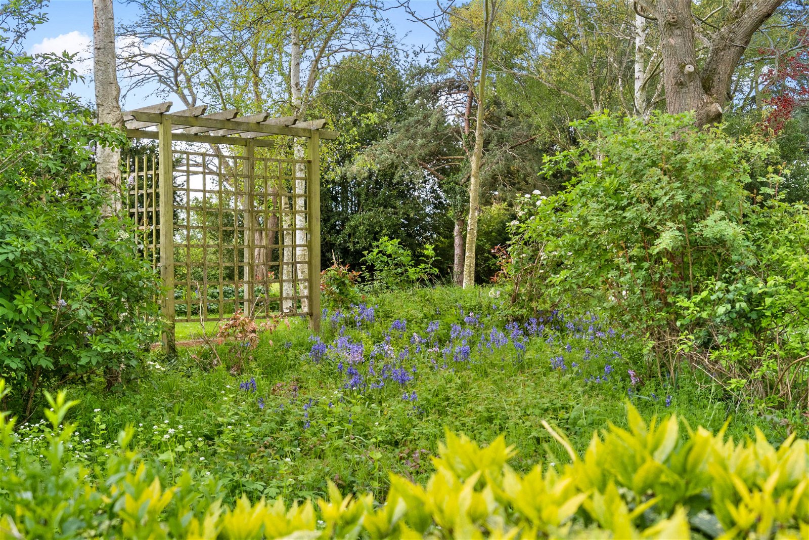 Detached House for sale with 8 bedrooms, Fen Lane, Bulphan Fine & Country