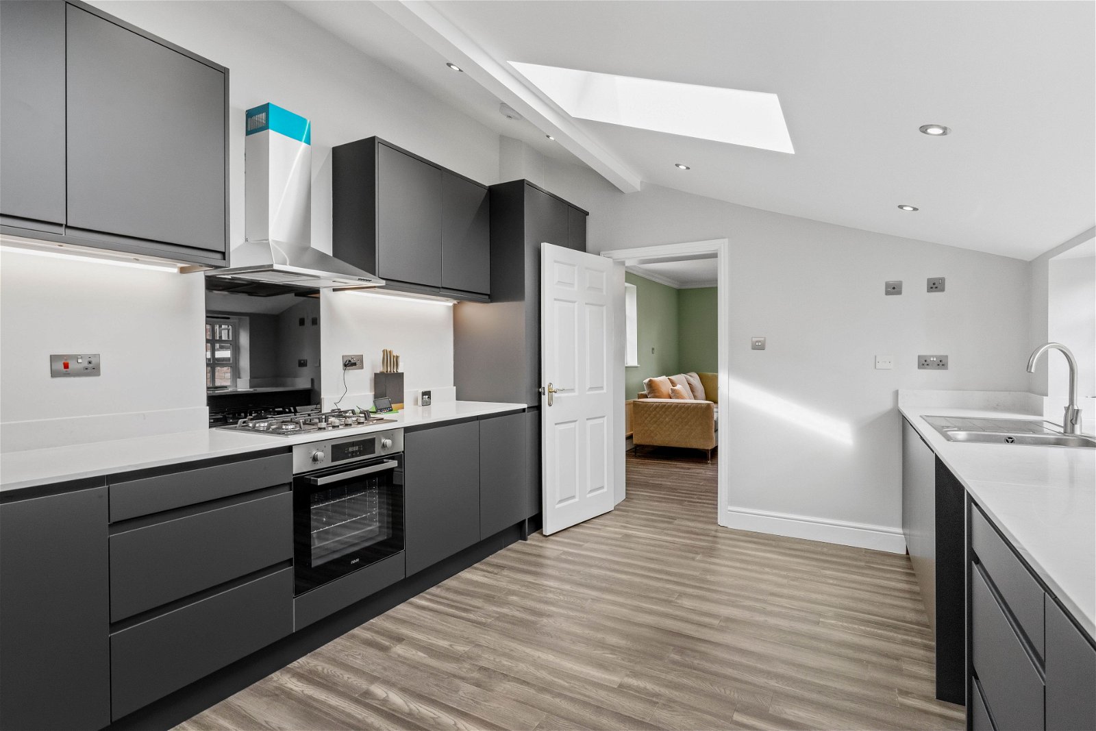 Detached House for sale with 8 bedrooms, Fen Lane, Bulphan Fine & Country