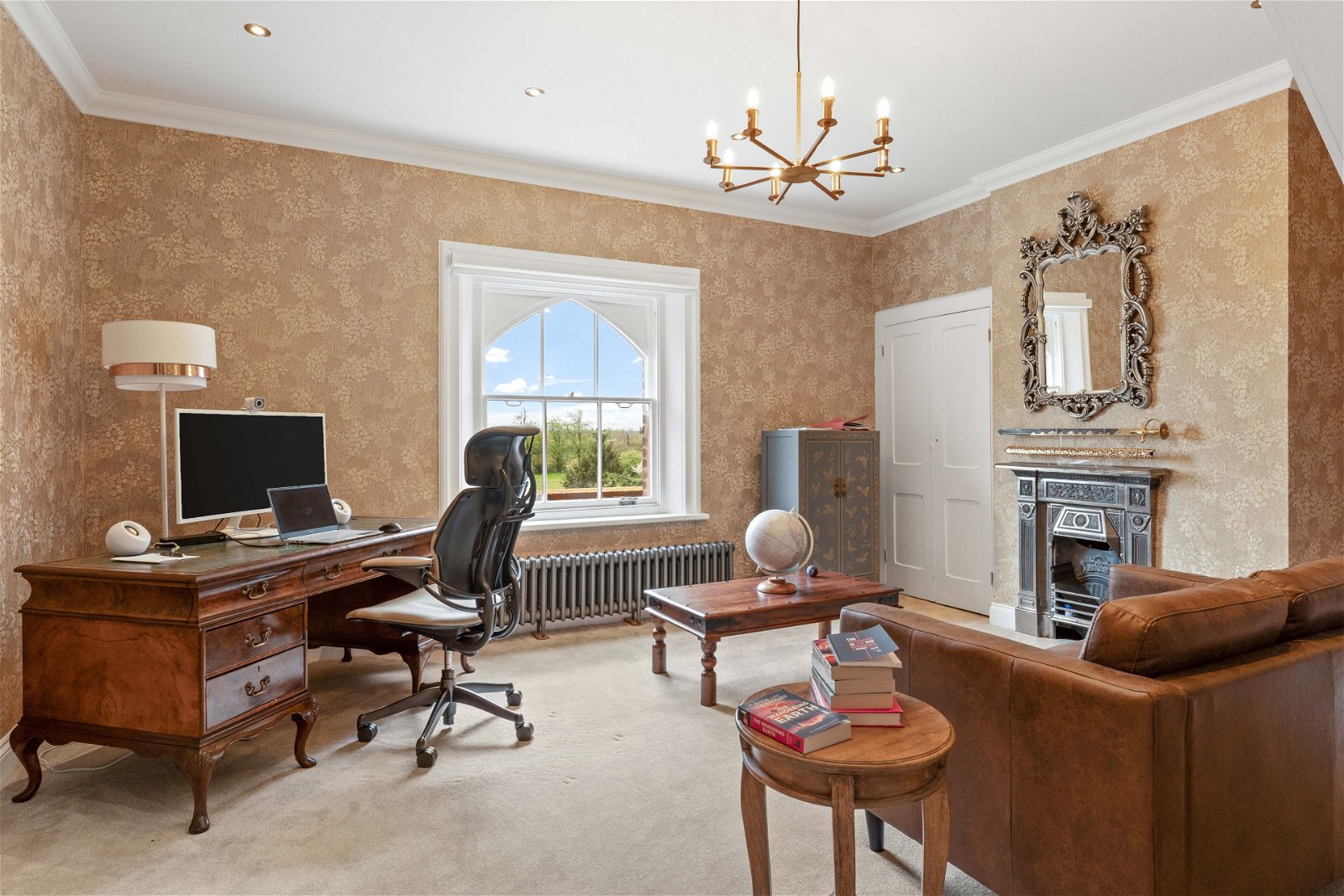 Detached House for sale with 8 bedrooms, Fen Lane, Bulphan Fine & Country