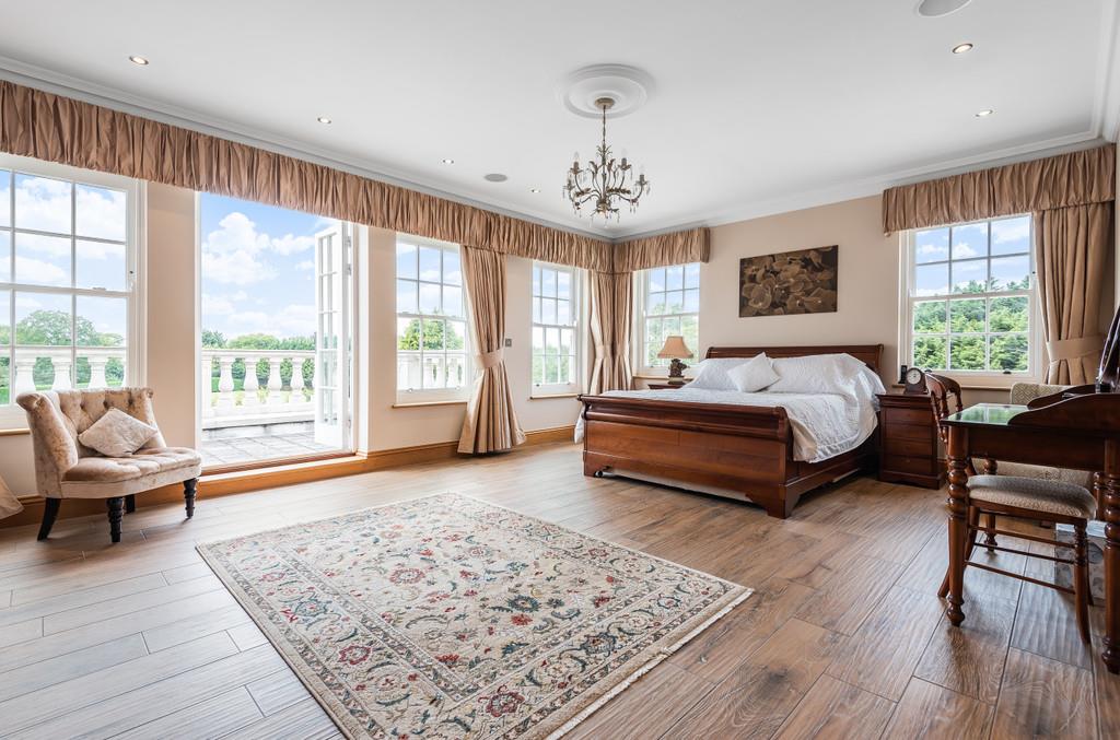 Detached House for sale with 4 bedrooms, Beredens Lane, Great Warley Fine & Country