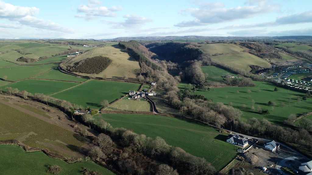 6 bedroom Detached House for sale in Llanrhystud