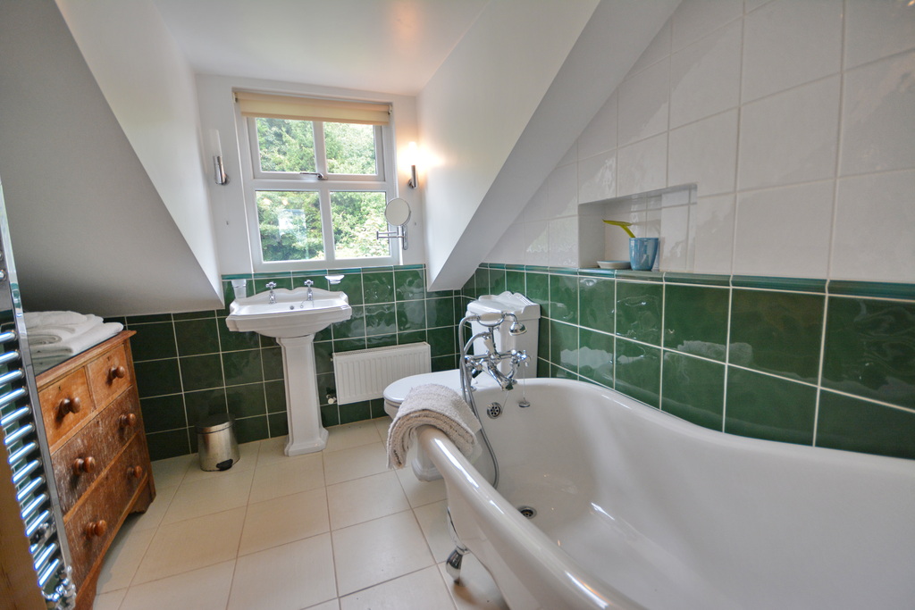 Detached House for sale with 5 bedrooms, Penrhyd Fechan, Morfa Bychan Fine & Country