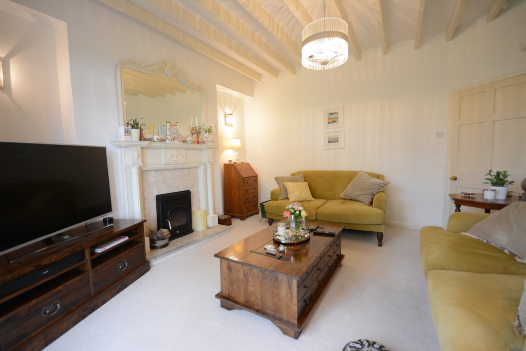 Detached House for sale with 4 bedrooms, Plas Gellidara, Penrhos Fine