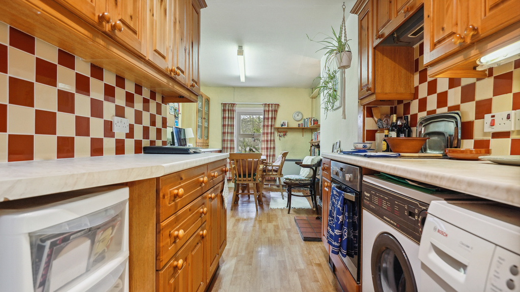 SemiDetached House for sale with 3 bedrooms, Brooklands, Llanrhystud