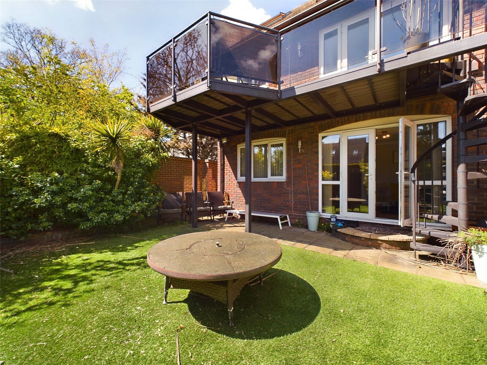 House for sale with 4 bedrooms, The Meridians, Christchurch Fine