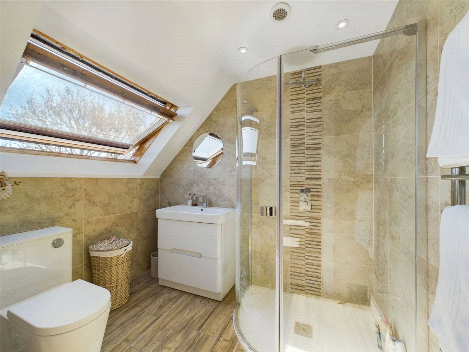 House for sale with 4 bedrooms, The Meridians, Christchurch Fine