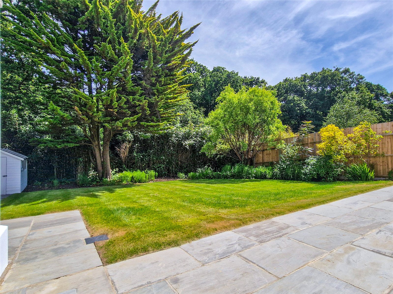 Detached House for sale with 5 bedrooms, Elphinstone Road, Highcliffe