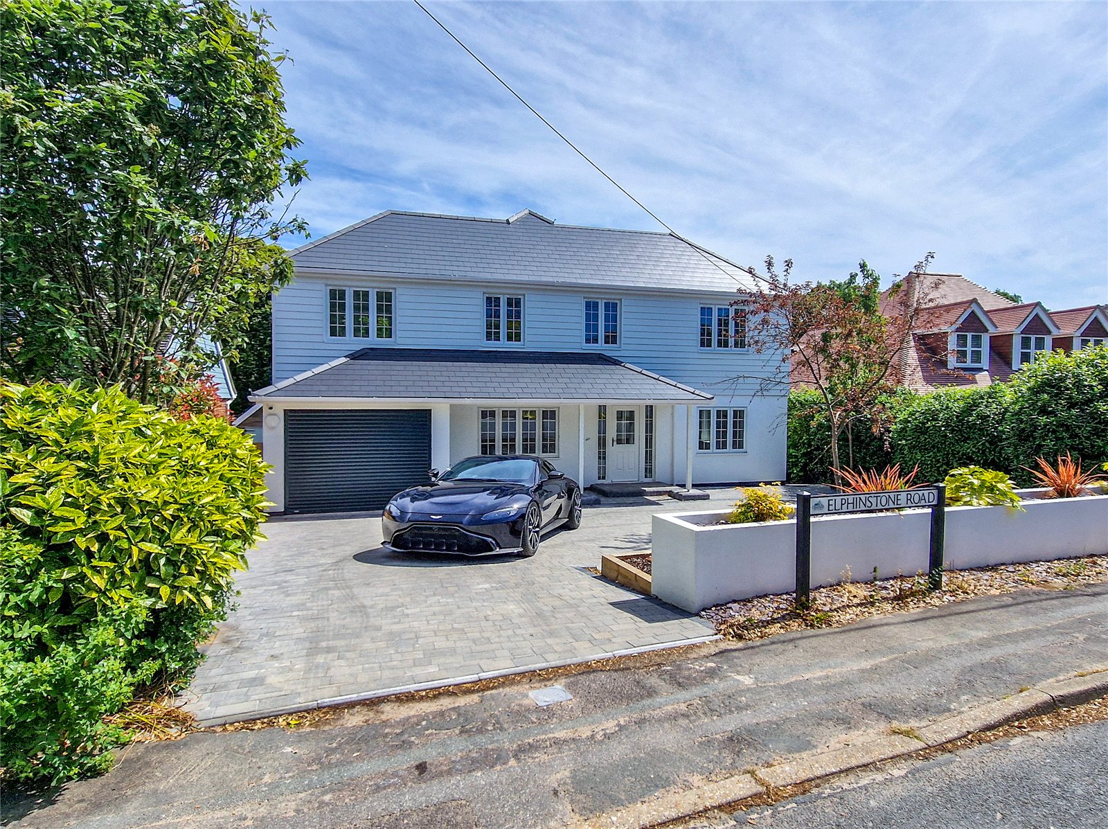 Detached House for sale with 5 bedrooms, Elphinstone Road, Highcliffe