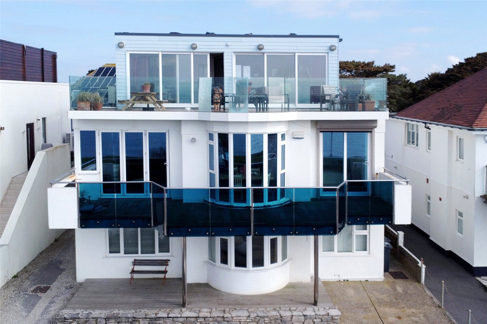 Detached House for sale with 6 bedrooms, Southbourne Overcliff Drive