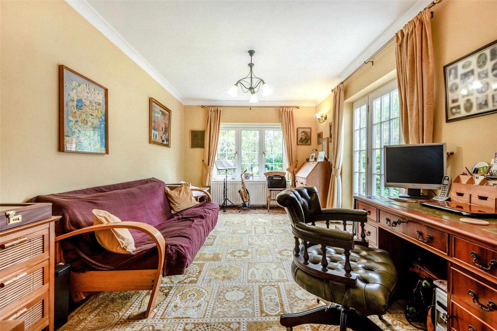 Detached House for sale with 5 bedrooms, Burley Road, Bransgore Fine