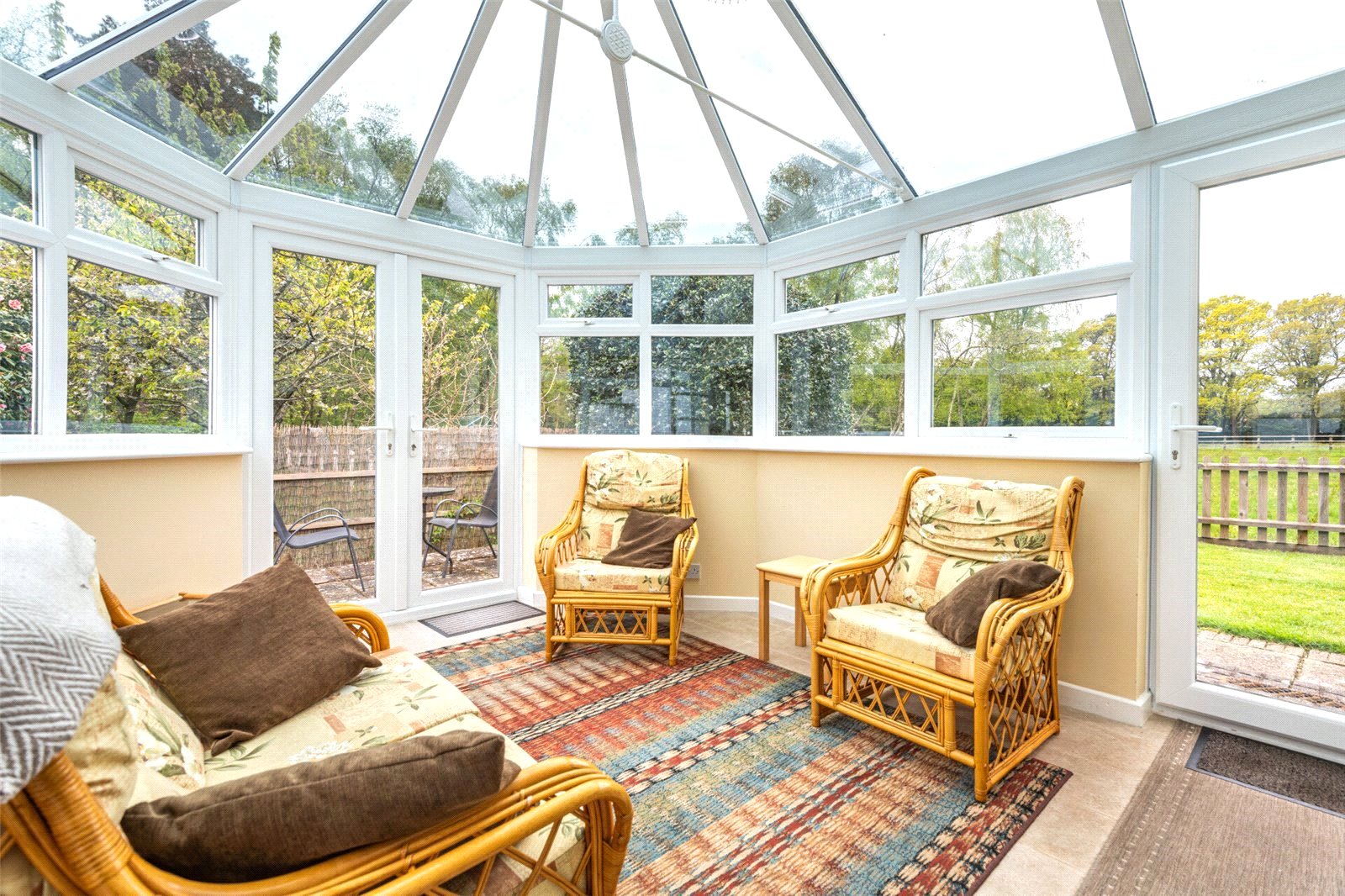 Detached House for sale with 5 bedrooms, Burley Road, Bransgore Fine