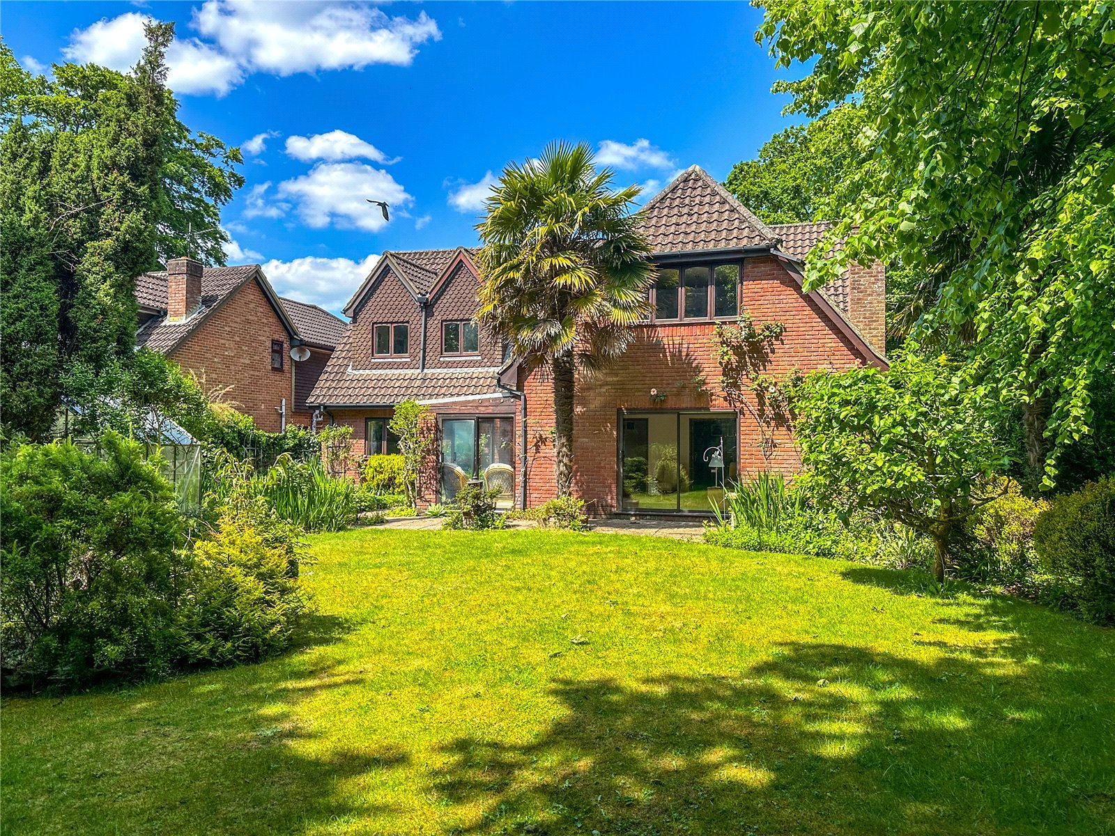 Detached House for sale with 4 bedrooms, Rothesay Drive, Highcliffe