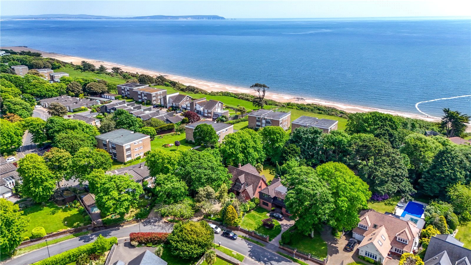 Detached House for sale with 4 bedrooms, Rothesay Drive, Highcliffe