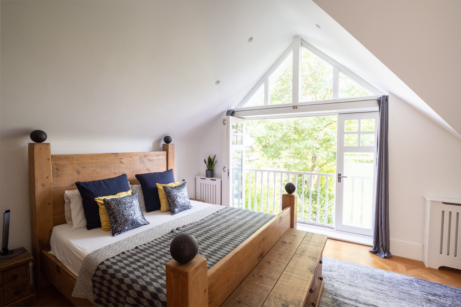 Detached House for sale with 3 bedrooms, Langley Avenue, Surbiton