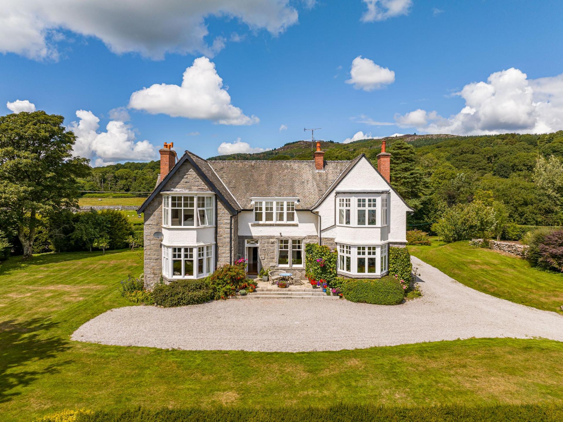 Detached House for sale with 6 bedrooms, Cairngill, Sandyhills Fine