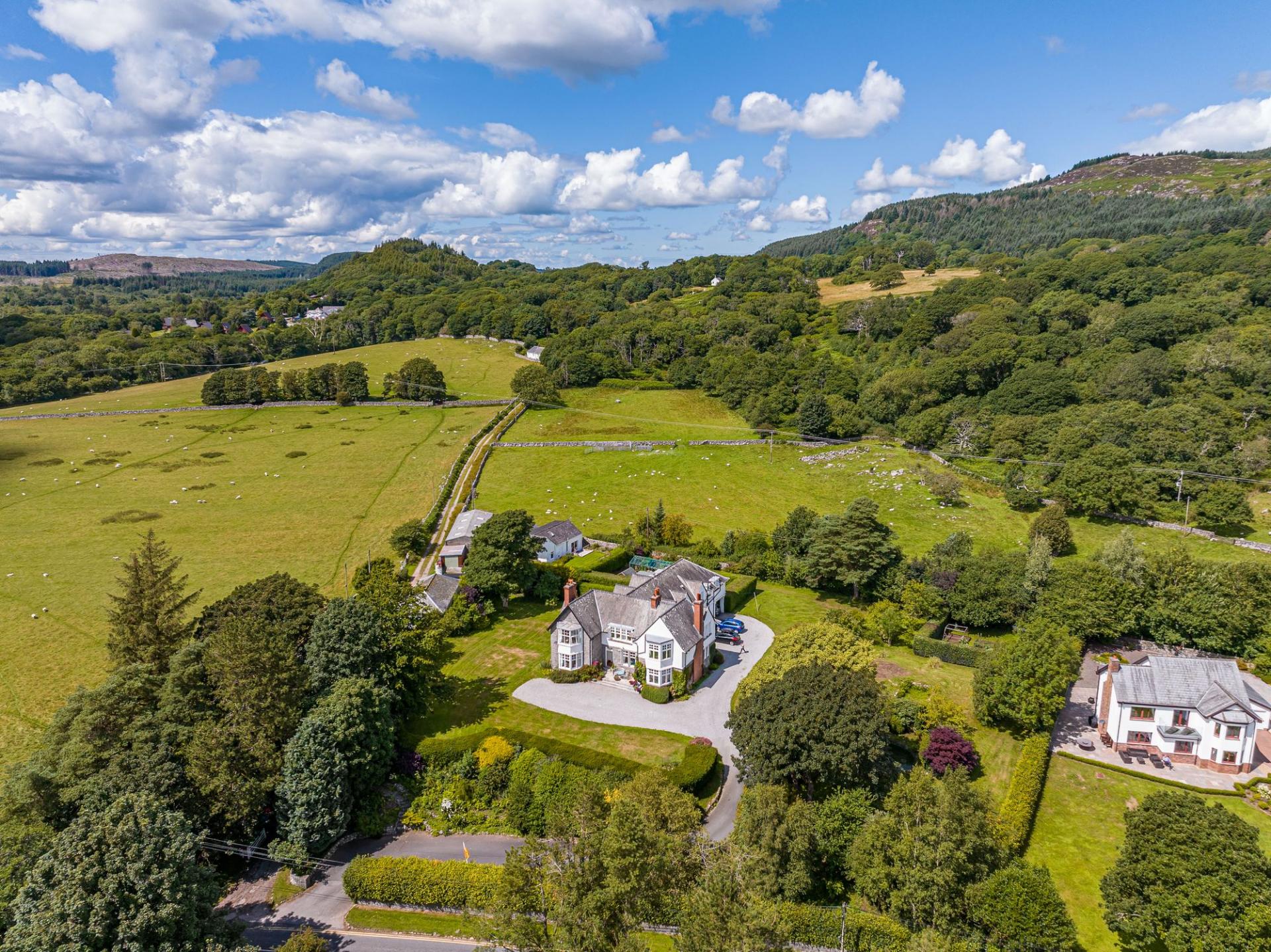 Detached House for sale with 6 bedrooms, Cairngill, Sandyhills Fine