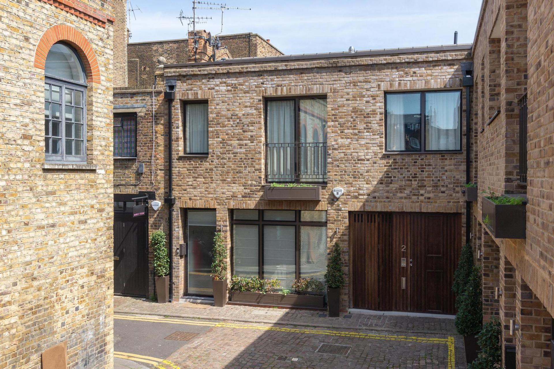 Mews House for sale with 4 bedrooms, Westbourne Grove Mews, W11 Fine