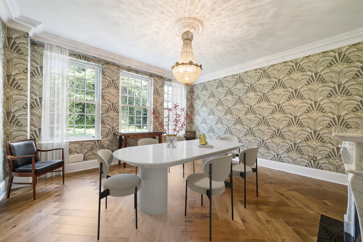 Detached House for sale with 8 bedrooms, Friary Road, Ascot Fine & Country