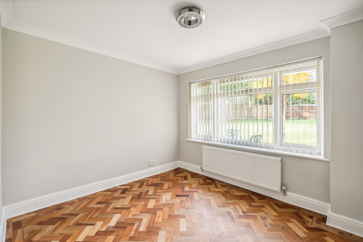 Detached House for sale with 4 bedrooms, Greyfriars Drive, Ascot Fine