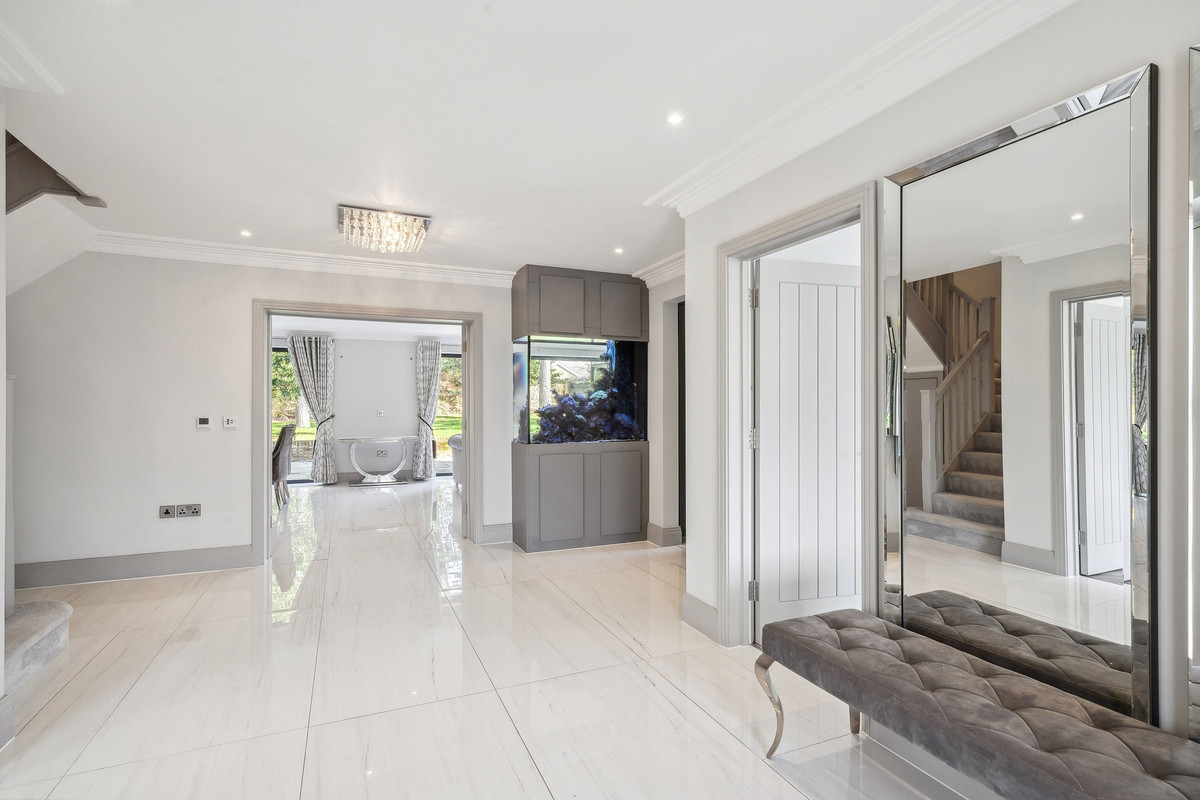 Detached House for sale with 4 bedrooms, Llanvair Close, Ascot Fine