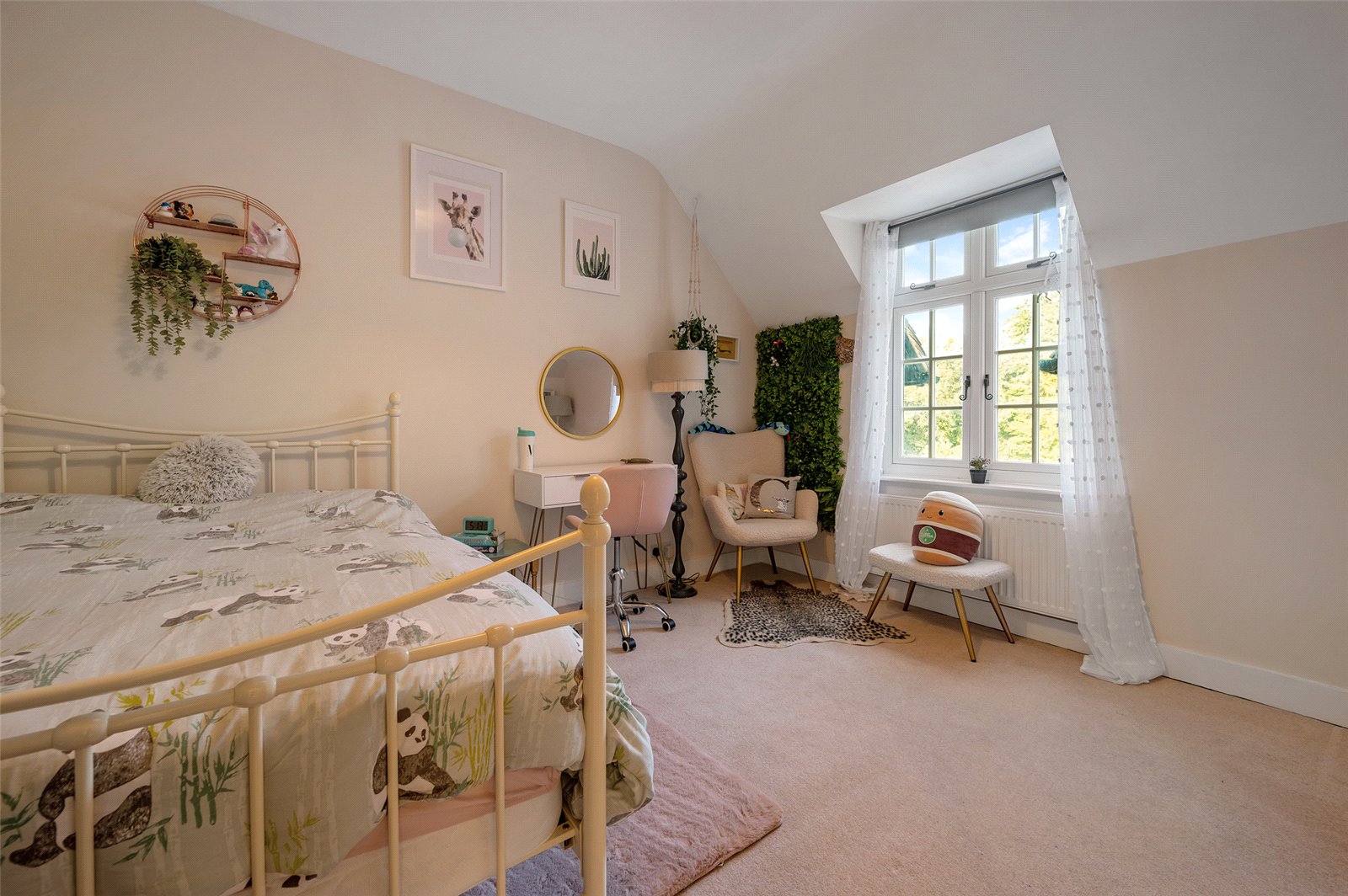 Detached House for sale with 5 bedrooms, Churt Road, Hindhead Fine