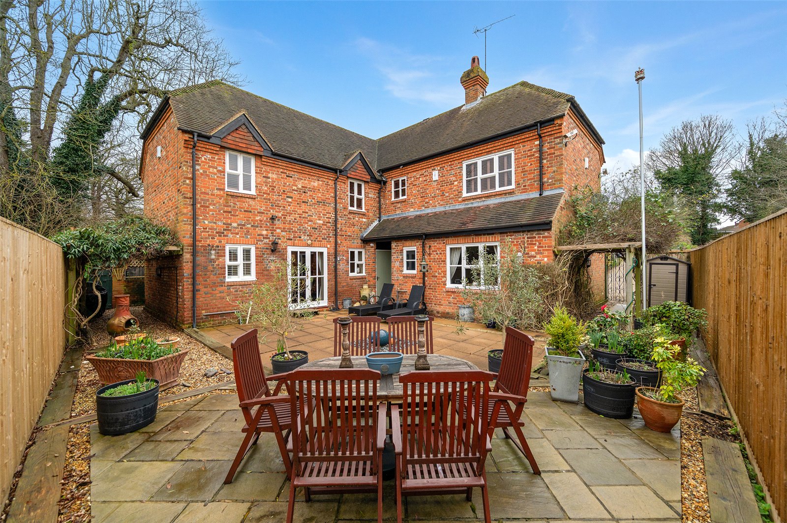 Detached House for sale with 4 bedrooms, Burghfield Road, Reading