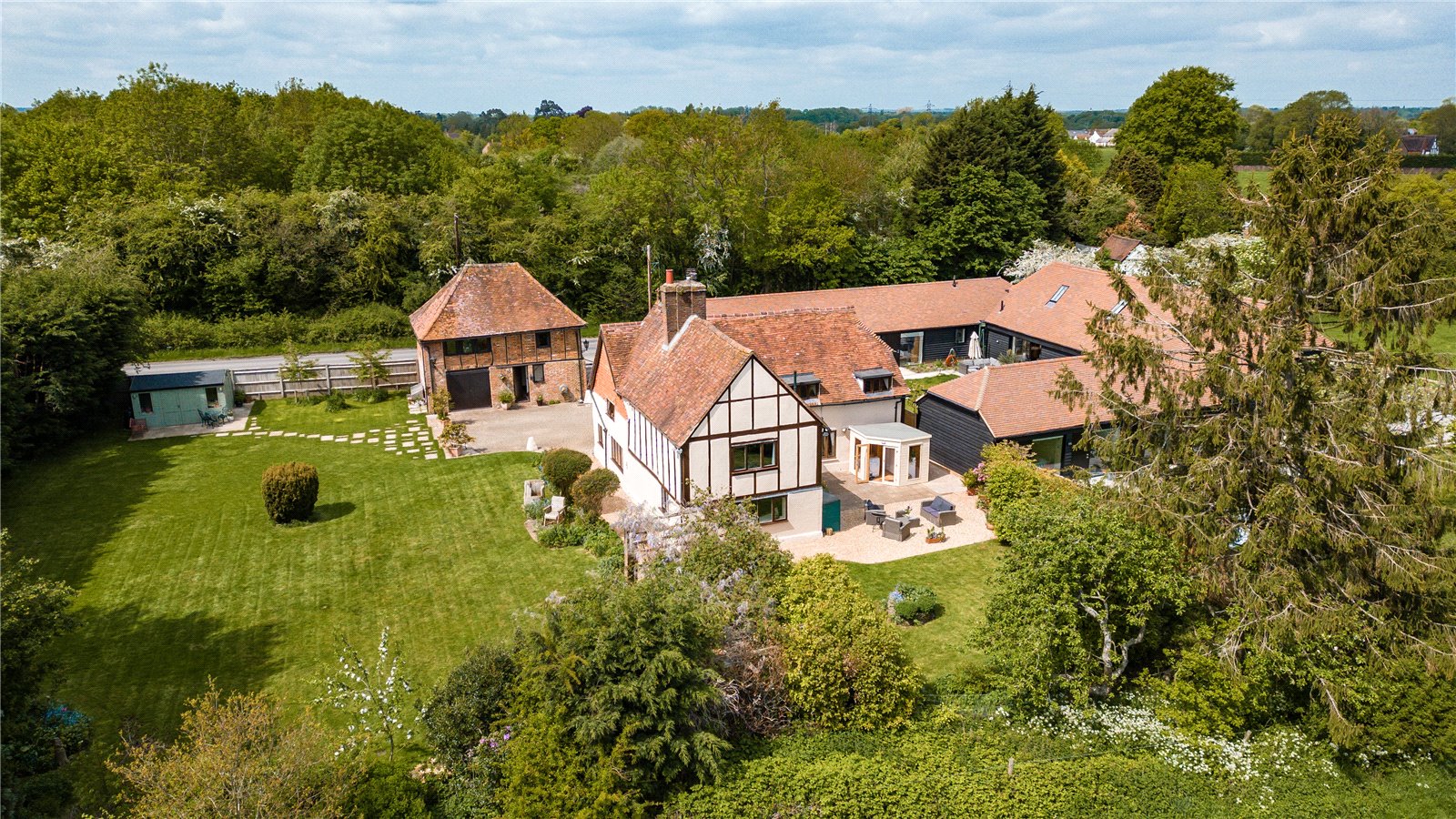 Detached House for sale with 4 bedrooms, Lye Green Road, Chesham Fine