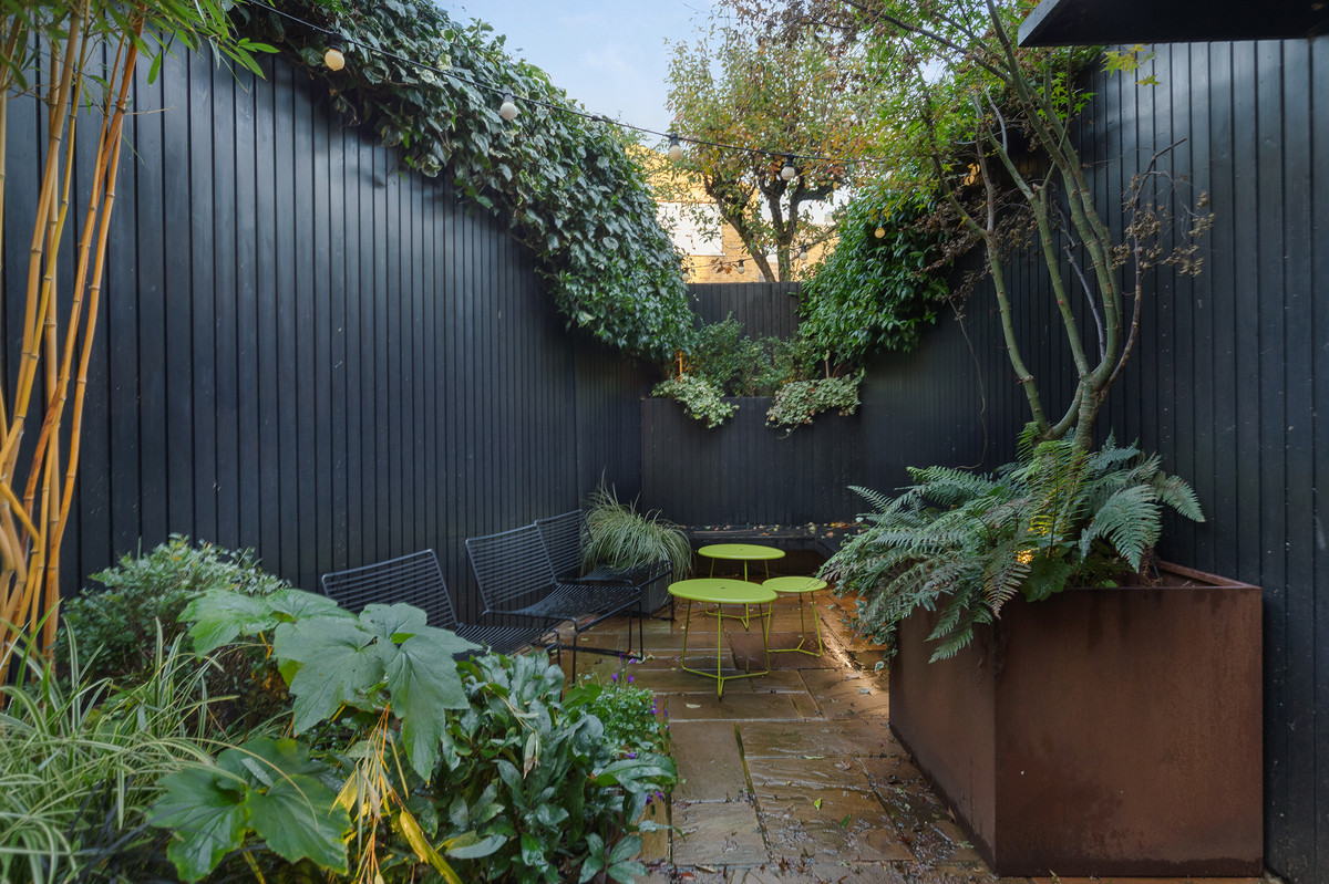 End of Terrace House for sale with 5 bedrooms, Irene Road, London