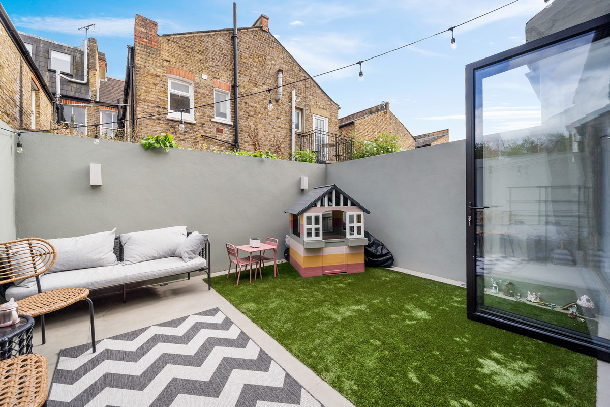 Terraced House for sale with 5 bedrooms, Mablethorpe Road, London Fine & Country