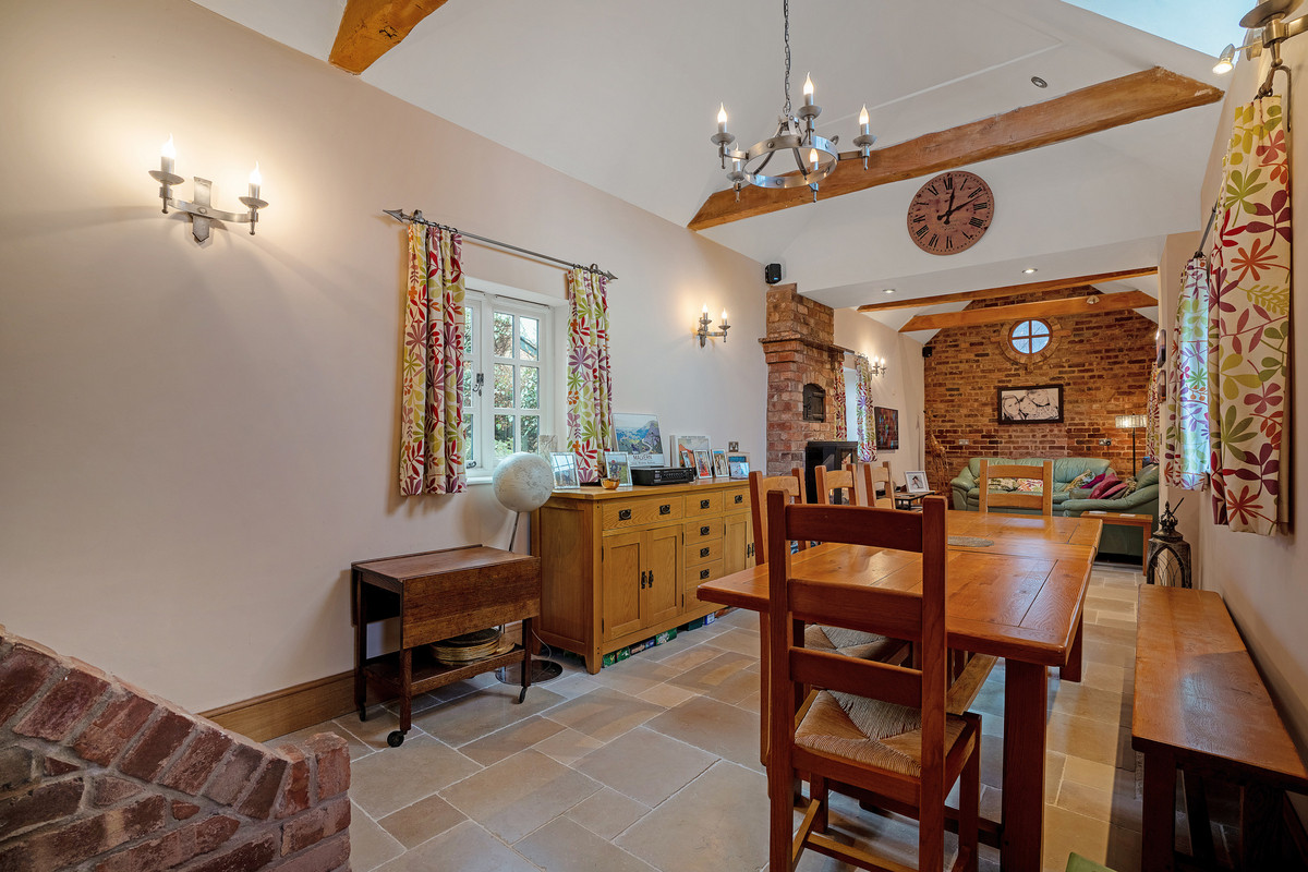 Detached House for sale with 5 bedrooms, The Village Powick