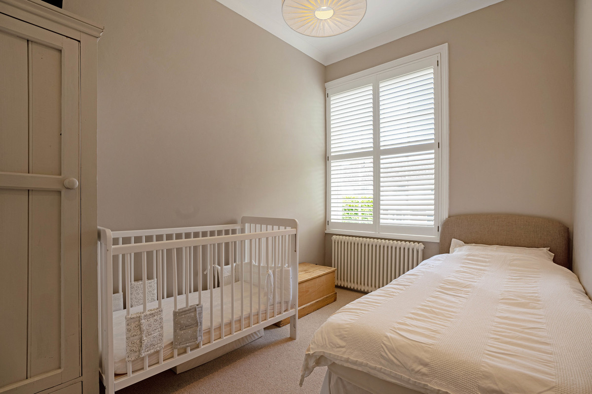 SemiDetached House for sale with 4 bedrooms, Lansdowne Crescent