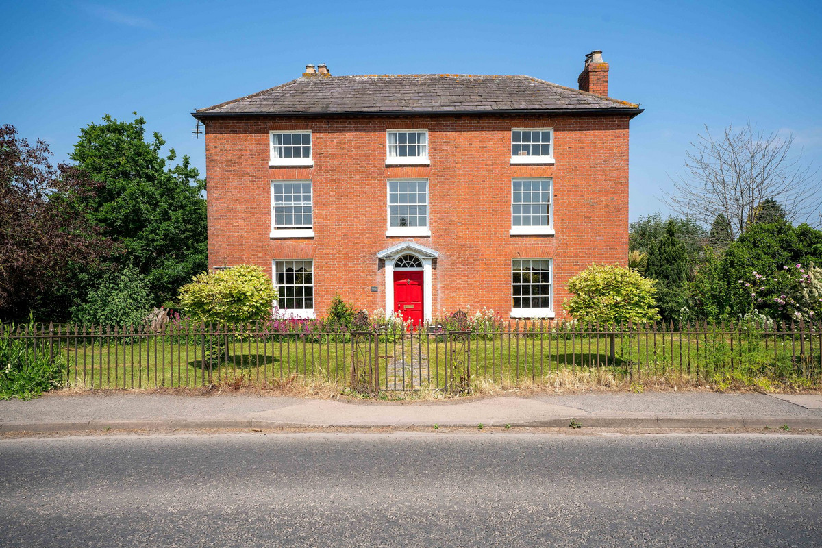 Detached House for sale with 5 bedrooms, Bartestree, Hereford Fine