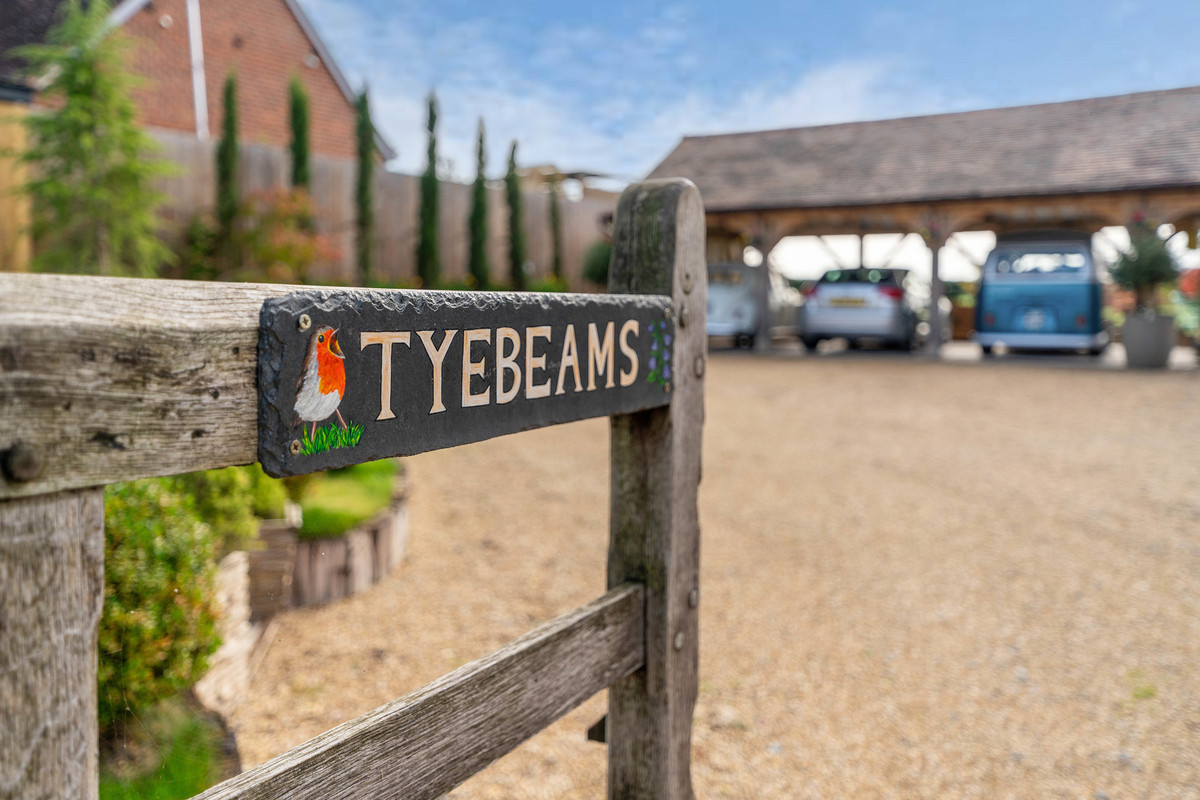 Detached House for sale with 2 bedrooms, Stoke Pound Lane Bromsgrove