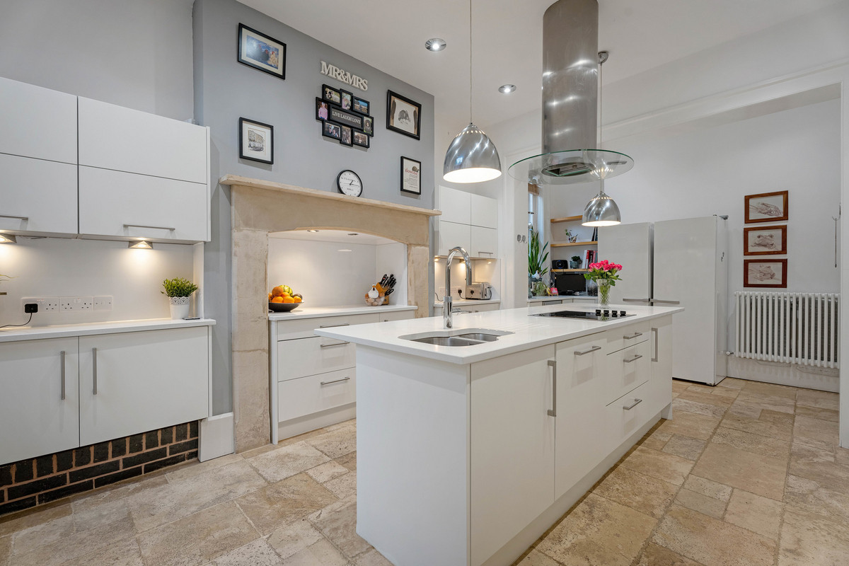 Detached House for sale with 6 bedrooms, Lansdowne Crescent Worcester