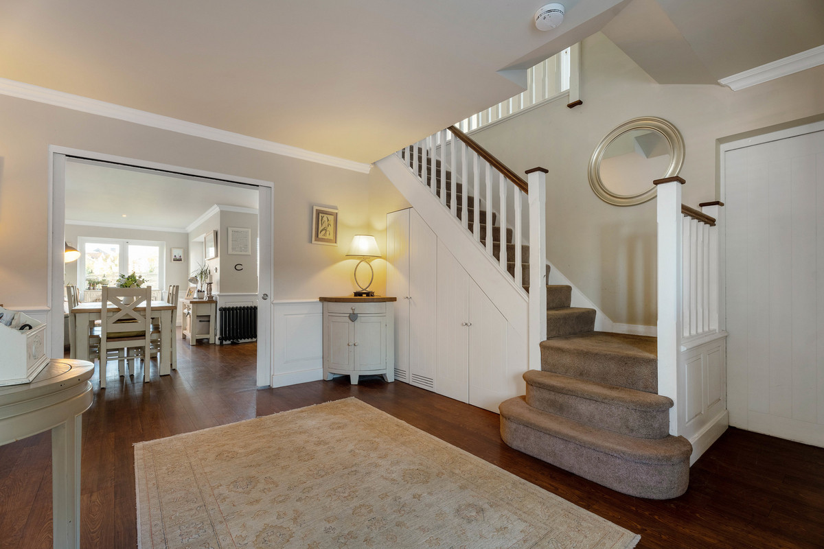 Detached House for sale with 4 bedrooms, Crown East Lane Lower