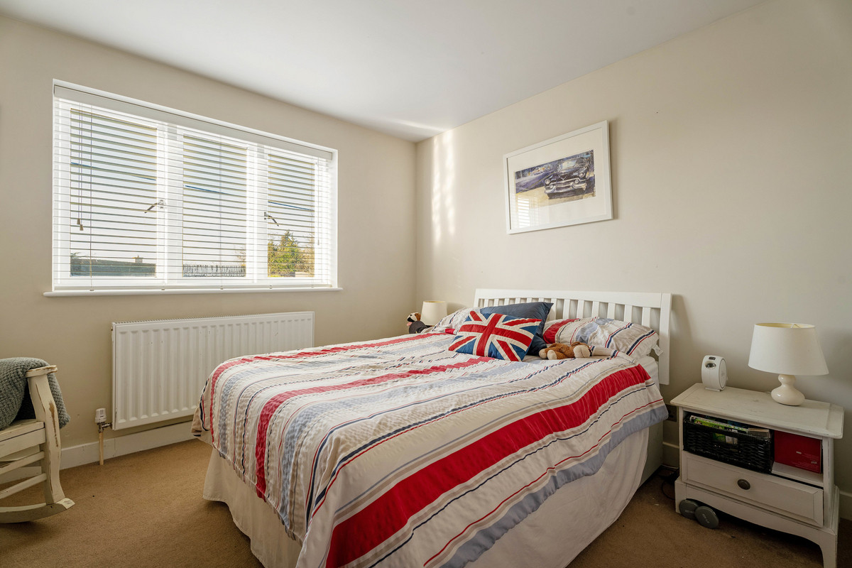 Detached House for sale with 4 bedrooms, Crown East Lane Lower