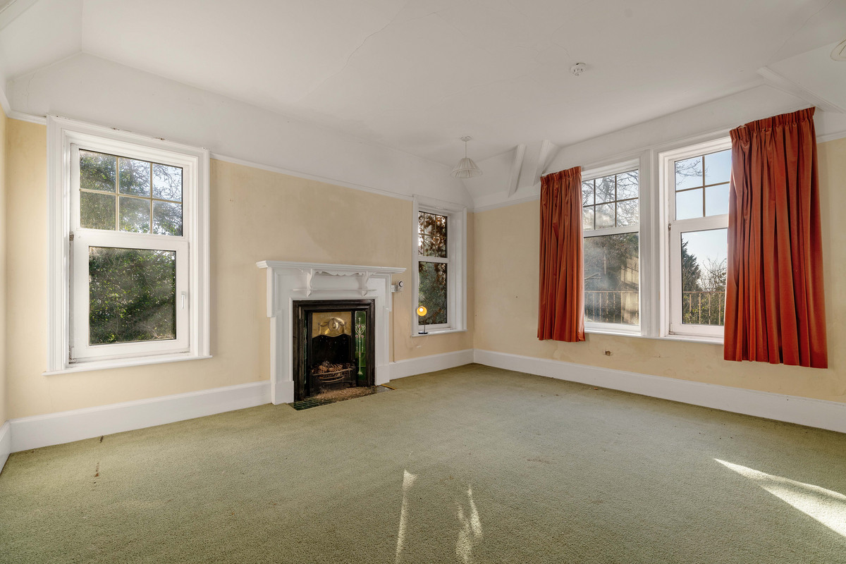 Detached House for sale with 5 bedrooms, Whittington Road Worcester, Worcestershire Fine & Country