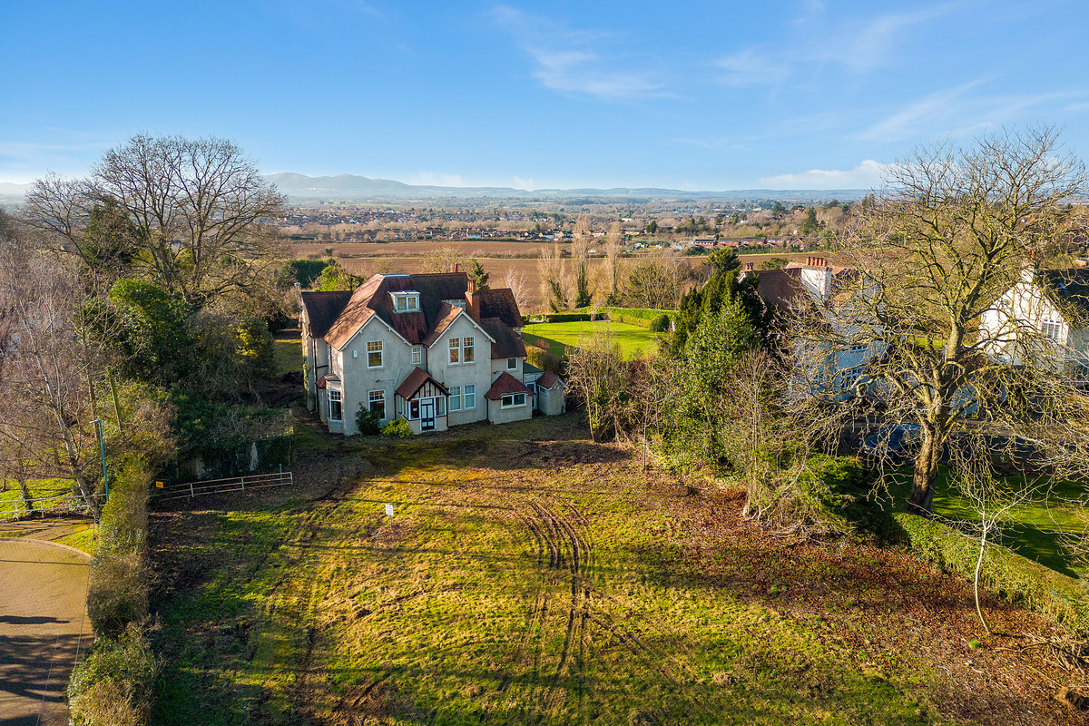 Detached House for sale with 5 bedrooms, Whittington Road Worcester