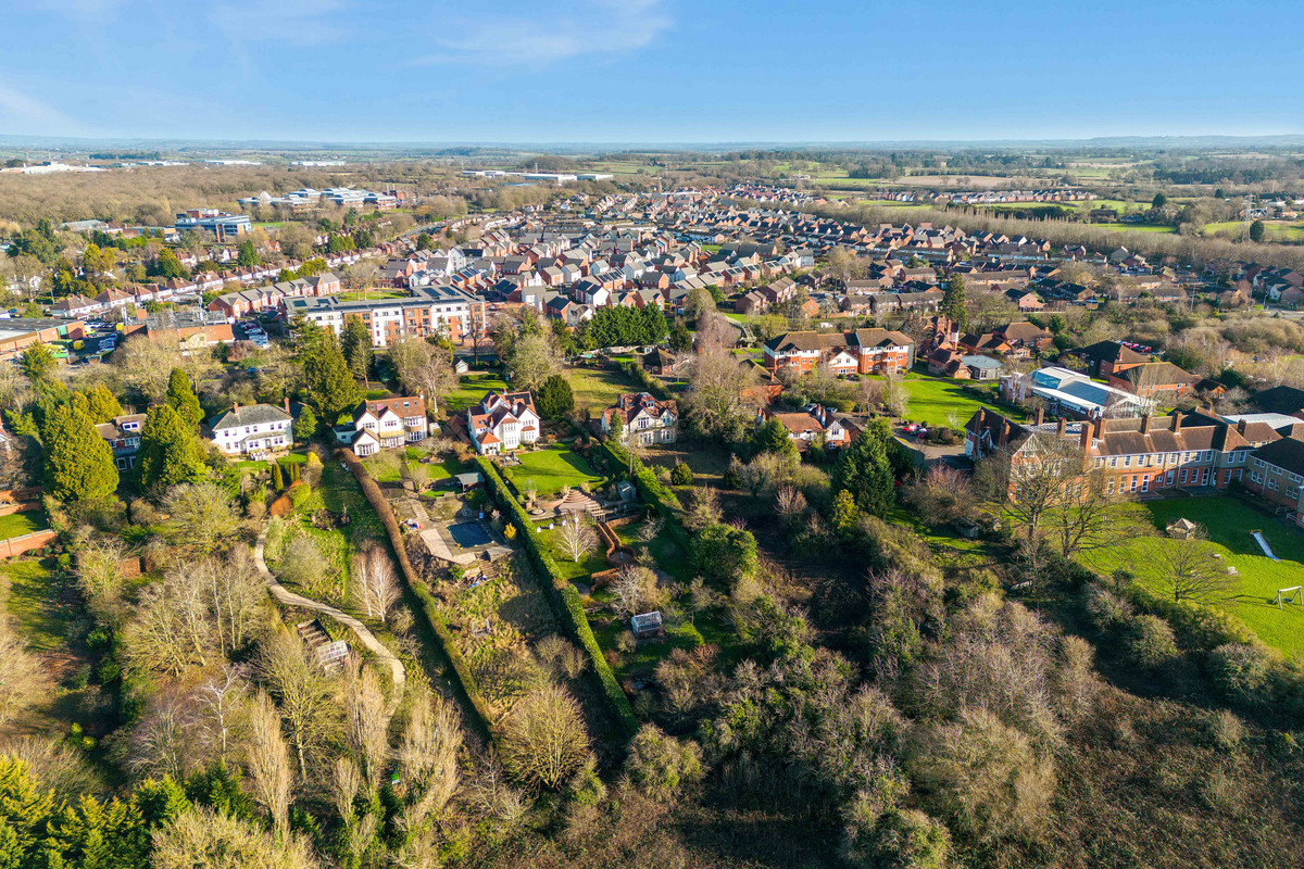 Detached House for sale with 5 bedrooms, Whittington Road Worcester