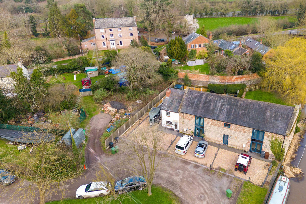 End of Terrace House for sale with 3 bedrooms, New Wharf Tardebigge
