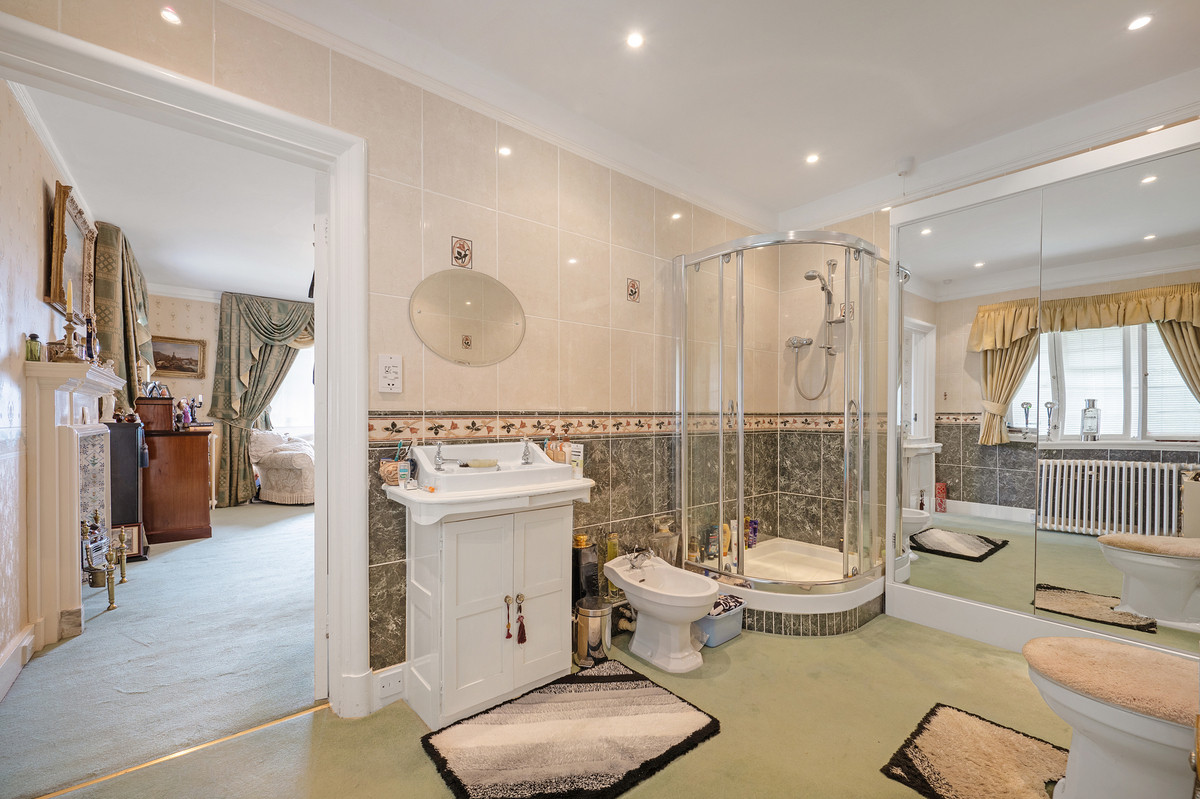 Country House for sale with 8 bedrooms, Jubilee Drive Malvern