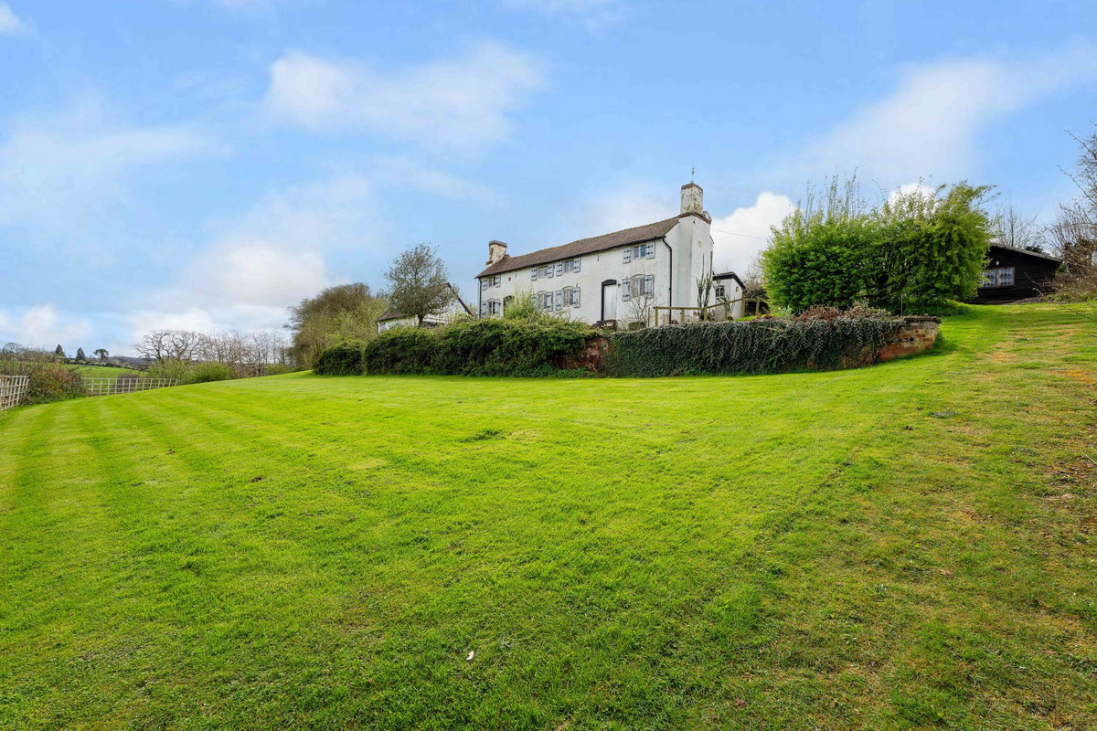 Detached House for sale with 4 bedrooms, Whitbourne Worcester