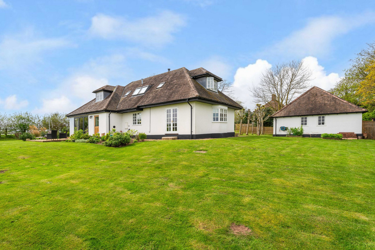 Detached House for sale with 4 bedrooms, Besford Court Estate Besford